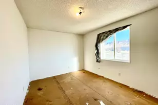 6055 Amos Dr, Grass Valley, NV 89445 - Photo 11