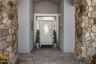 103 Hillcrest Cir, Dayton, NV 89403 - Photo 5