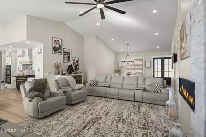 7201 Silver King Drive, Sparks, NV 89436 - Photo 15