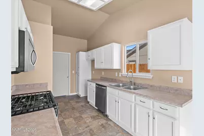 638 Brook Lane, Fernley, NV 89408 - Photo 15