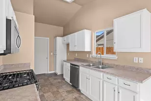 638 Brook Ln, Fernley, NV 89408 - Photo 15