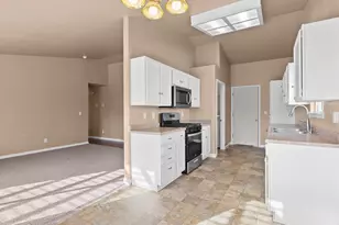 638 Brook Ln, Fernley, NV 89408 - Photo 9