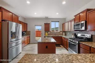 18744 MARYS Riv COURT, Reno, NV 89508 - Photo 11