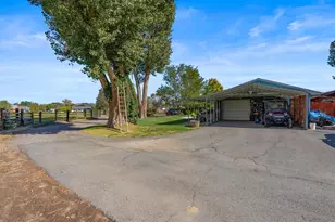 965 Westerlund Ln, Fernley, NV 89408 - Photo 9