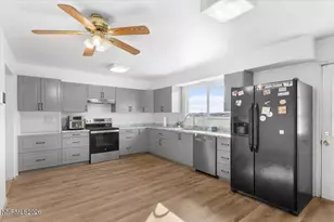 10160 Manassas Dr, Reno, NV 89508 - Photo 11