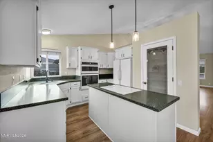 14390 Sundance Dr, Reno, NV 89511 - Photo 7