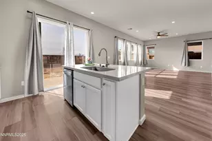 7609 Navasota Dr, Sparks, NV 89436 - Photo 9