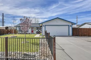 1003 Dwight Way, Dayton, NV 89403 - Photo 1