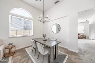 10700 Summer Glen Dr, Reno, NV 89521 - Photo 11