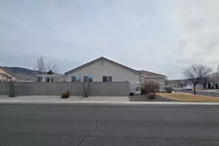 10210 Robilee Dr, Reno, NV 89521 - Photo 5