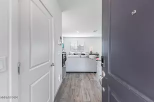 8830 Wolf Moon Dr, Reno, NV 89506 - Photo 5