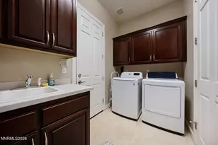 2655 Friesian Ct, Reno, NV 89521 - Photo 37