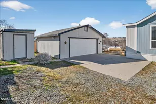 520 E 2nd Ave, Sun Valley, NV 89433 - Photo 43