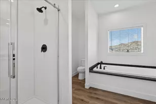 520 E 2nd Ave, Sun Valley, NV 89433 - Photo 27