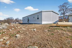 520 E 2nd Ave, Sun Valley, NV 89433 - Photo 47