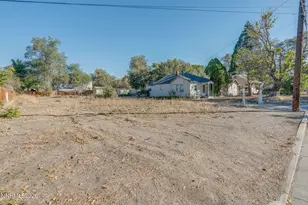 537 Colorado River Blvd, Reno, NV 89502 - Photo 1