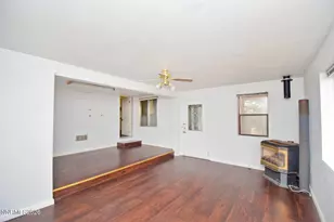 550 Quartz Ln, Sun Valley, NV 89433 - Photo 9