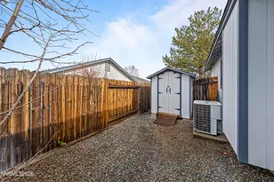 8651 Beechcraft Dr, Reno, NV 89506 - Photo 27