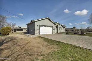 195 E 5th Ave, Sun Valley, NV 89433 - Photo 5