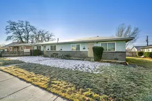 1947 H St, Sparks, NV 89431 - Photo 7