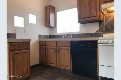 445 Stewart Street, Reno, NV 89502 - Photo 7