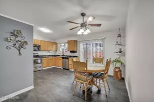 18248 Silverleaf Ct, Reno, NV 89508 - Photo 13