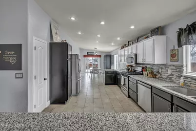 18270 Cedar View Court, Reno, NV 89508 - Photo 5