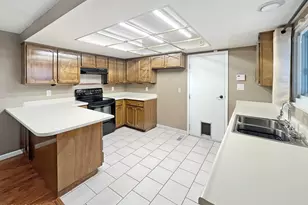 7541 Cumberland Cir, Reno, NV 89511 - Photo 3