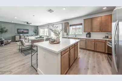 494 Daisy Fay Way, Indian Hills, NV 89705 - Photo 5