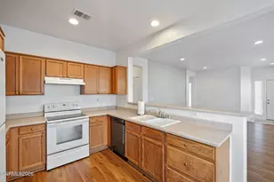 5362 Village Meadows Dr, Sparks, NV 89436 - Photo 7