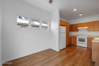 5362 Village Meadows Drive, Sparks, NV 89436 - Photo 11
