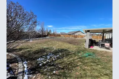 7337 Phoenix Drive, Sparks, NV 89436 - Photo 13