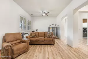 7337 Phoenix Dr, Sparks, NV 89436 - Photo 11
