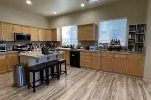 7337 Phoenix Dr, Sparks, NV 89436 - Photo 3