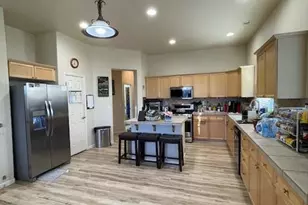 7337 Phoenix Dr, Sparks, NV 89436 - Photo 5