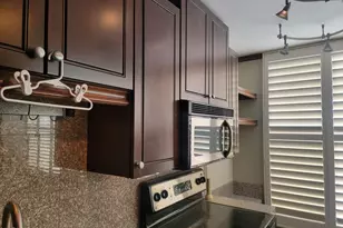 280 Island Ave, Reno, NV 89501 - Photo 9