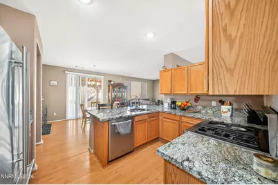 7975 Monterey Shores Drive, Reno, NV 89506 - Photo 15