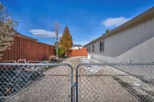 7448 Chagall Dr, Sun Valley, NV 89433 - Photo 7