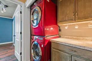 7435 Hinton Dr, Reno, NV 89506 - Photo 9