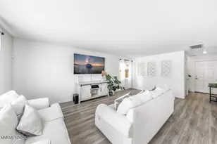 8976 Quail Fls Dr, Reno, NV 89506 - Photo 9