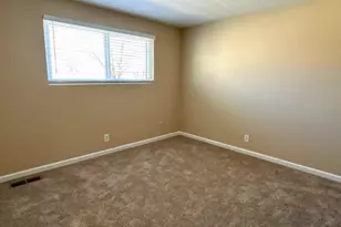 835 Ridgewood Dr, Sparks, NV 89434 - Photo 15