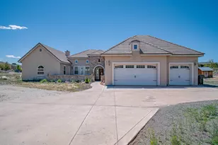 2704 Thirsty Magoo Ct, Minden, NV 89423 - Photo 3