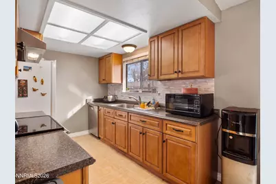 743 Lyell Way, Gardnerville, NV 89460 - Photo 5