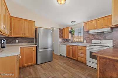 2575 Tonopah Street, Silver Springs, NV 89429 - Photo 9