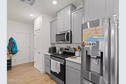 4233 Fawnridge Place, Reno, NV 89503 - Photo 11