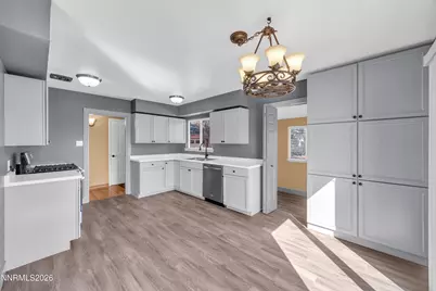 2295 Ellendale Road, Reno, NV 89503 - Photo 7