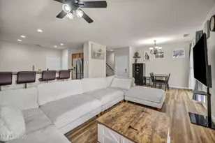 11010 Colton Dr, Reno, NV 89521 - Photo 7