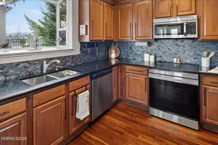 1091 Crown View Dr, Reno, NV 89523 - Photo 15