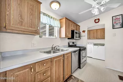 46 Jasper Lane, Dayton, NV 89403 - Photo 7