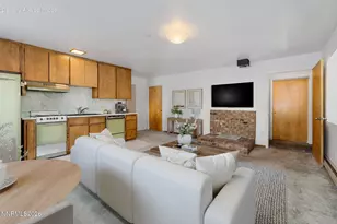 353 Sherwood Dr, Stateline, NV 89449 - Photo 3